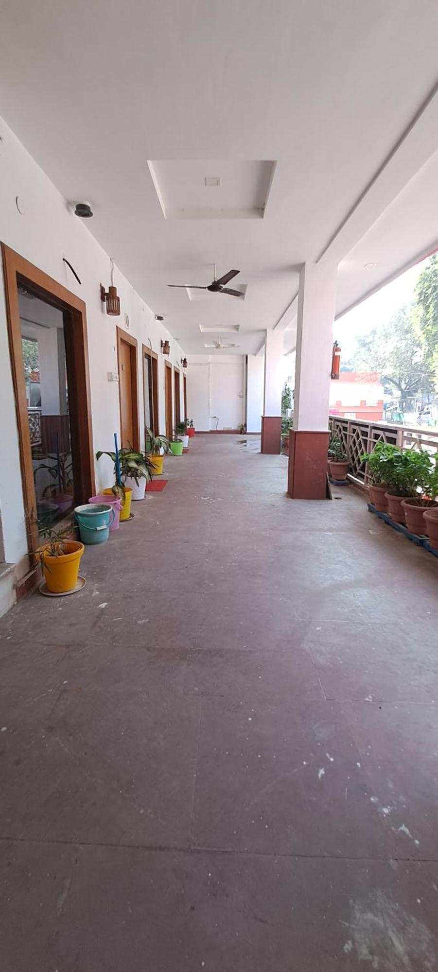 โฮเต็ล วรินดาวัน Hotel Fatehpur Sikri ภายนอก รูปภาพ